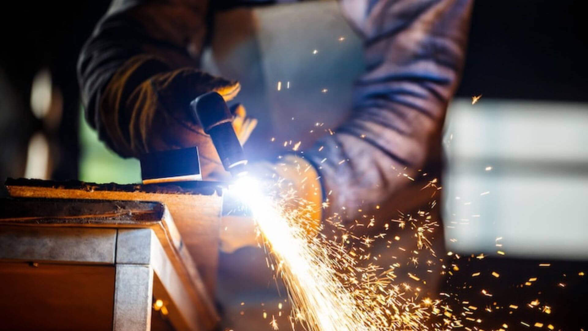 Steel fabrication services demand in UAE for 2025 driven by infrastructure growth. Explore key sectors, upcoming trends, and how to choose the right fabrication partner.