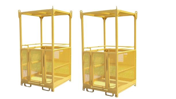 Man lifting cage for elevated work in Fujairah ? UAE, Qatar & Oman
