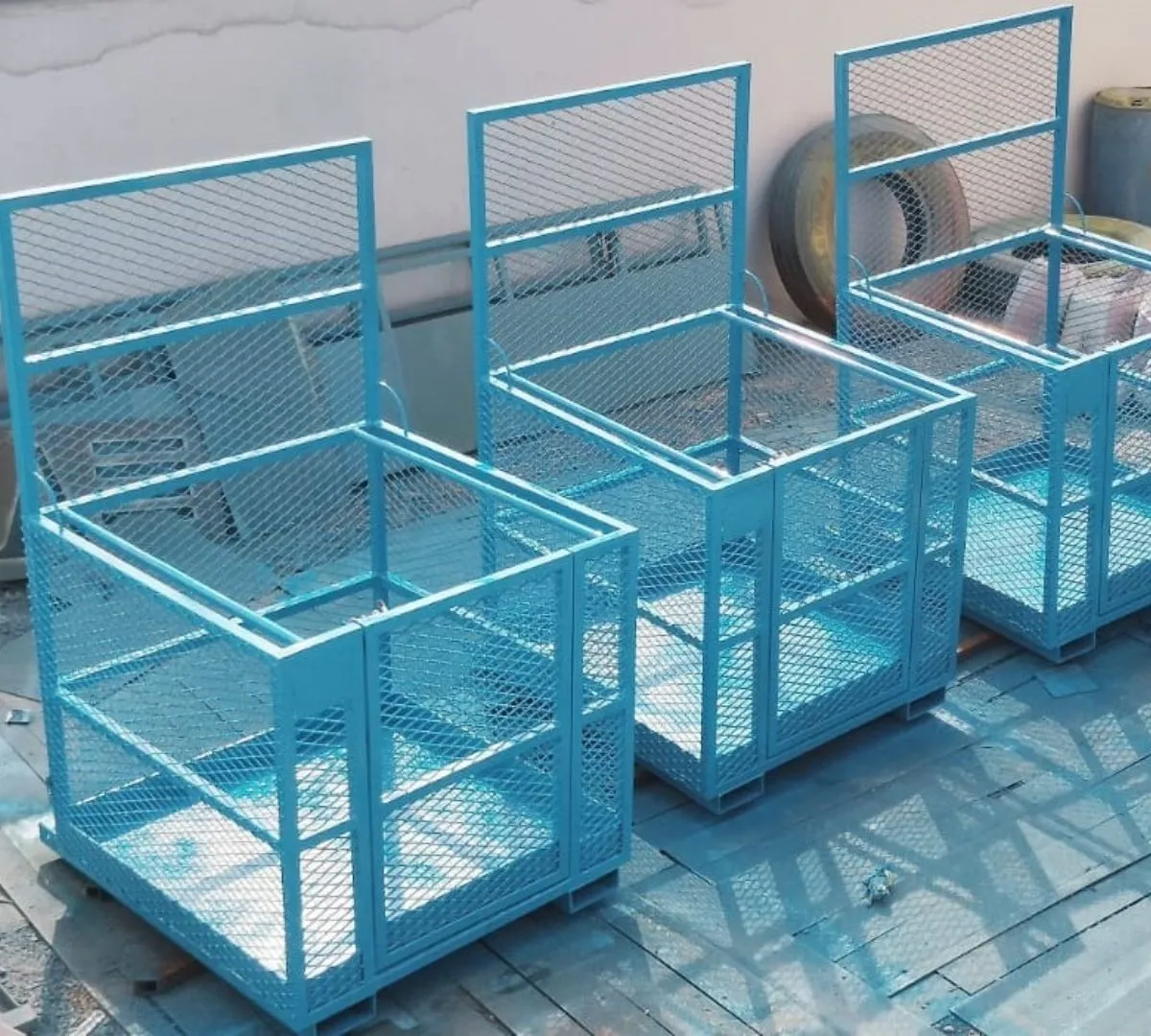 Forklift Man Working Platform designed for safe lifting and transportation of materials