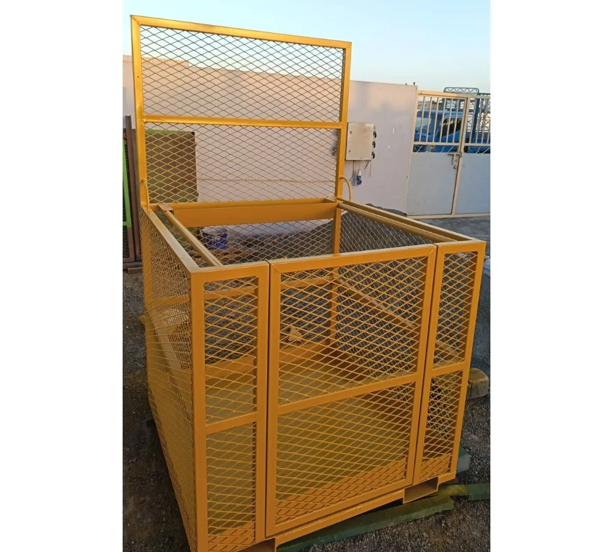 Forklift Man Working Platform designed for safe lifting and transportation of materials
