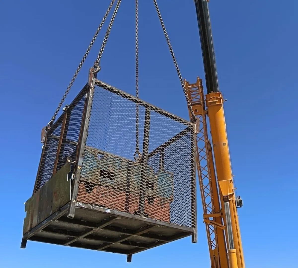 Material Cage designed for safe lifting and transportation of materials