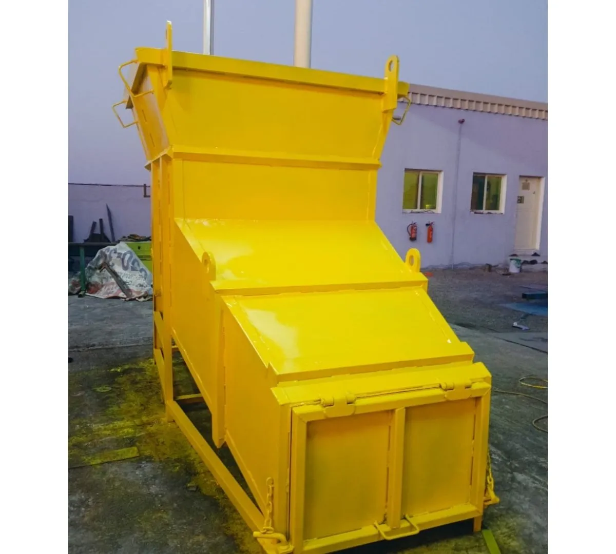 Sand Lifting Bucket prepared for warehouse and logistics operations